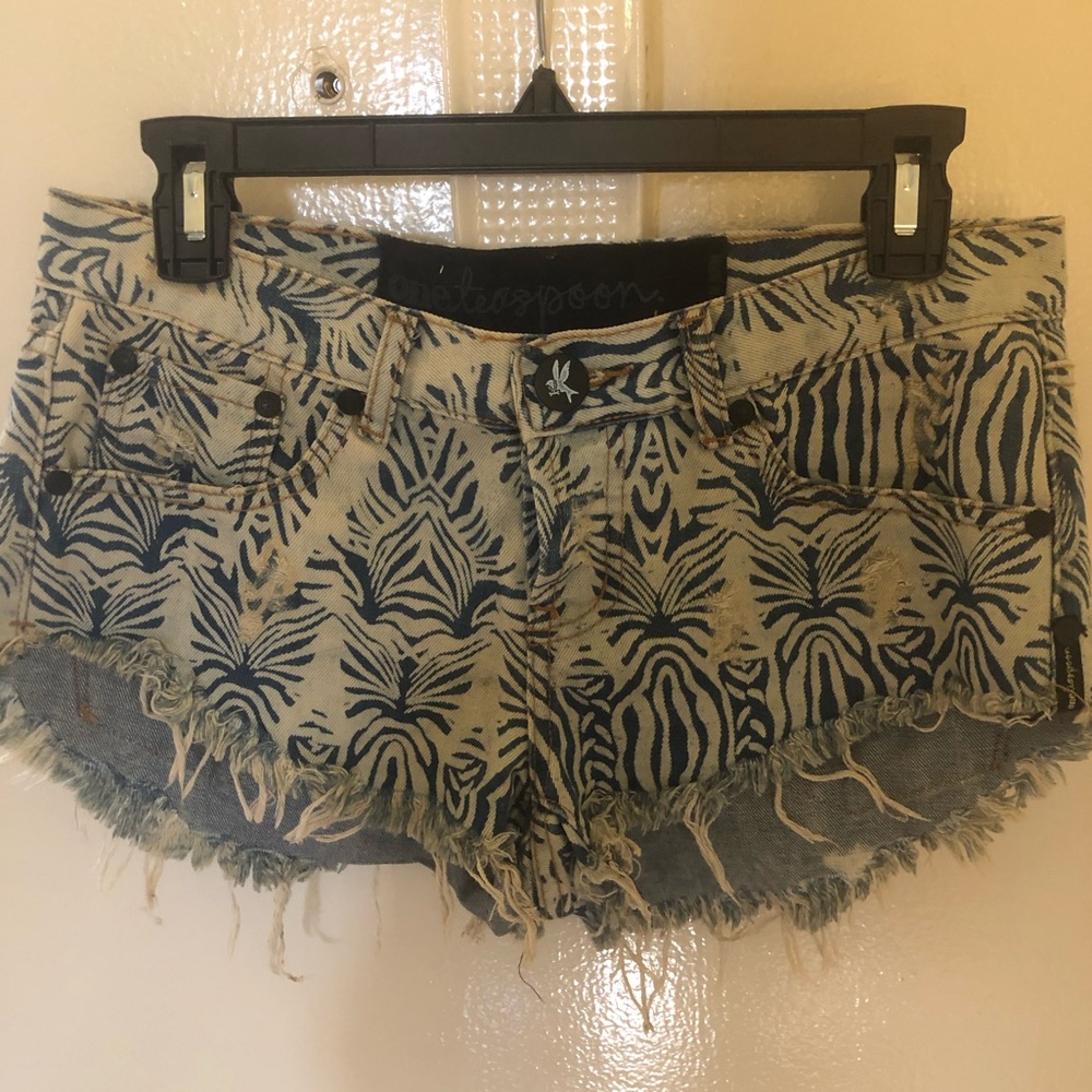 One Teaspoon Shorts Size 26